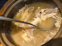 -房县土本味土鸡汤特色餐厅(沌口店)