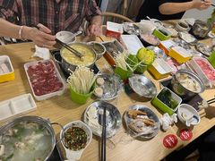 -杨老板·海鲜集市火锅·鲜切牛肉(中防万宝店)