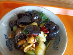 -顺溜·手工刀削面·黑金店(铜锣湾店)