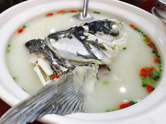 一鱼两锅-万佛湖许老大铁锅鱼(黑金冠店)
