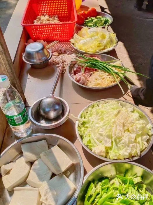松山湖南湖湾露营营地图片