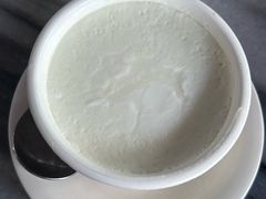 牛奶炖蛋白-黄师奶甜品店