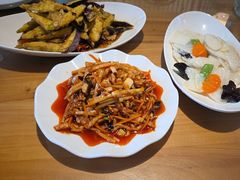 -严记小天府酸菜鱼(西四路店)