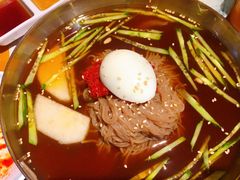 韩式冷面-唯成•韩国炭火烤肉 유성고기