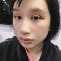 -龙之吻专业刺青·手工耳洞·纹身去色