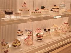 面包甜点陈列柜-好利来(新宜白店)