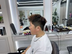 -尤司男士国潮理发馆