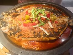 -鸣记脆皮烤鱼·海鲜烤鱼(三八广场店)