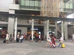 -东荟城名店仓