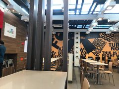 大堂-麦当劳(广州南站店)