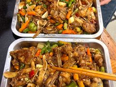 -鸿顺老铁锅美蛙鱼府(解放碑店)