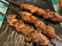 红柳羊肉串-向外鱼乐·土菜·虹鳟鱼