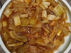 葱烧蹄筋-闫府私房菜·百年鲁菜(恒隆店)