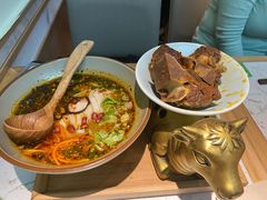 -百春原湖南牛肉粉(百联世纪店)