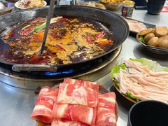 -扎起市井老火锅(乐山总店)