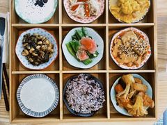 -轻蔬不用等·素食(江苏路店)