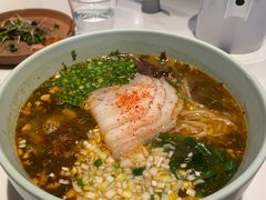 小锅米线-胡麻(静安嘉里店)