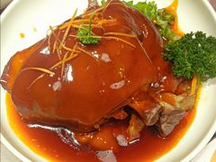 老灶扒肘子-那家老院子东北菜·饺子·小鸡炖蘑菇(艳华街店)