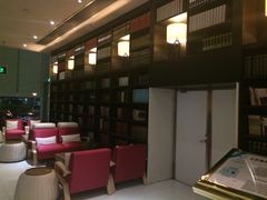 -喜鹊愉家酒店(郑州曼哈顿博览中心地铁站店)