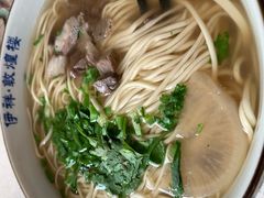 牛肉拉面加牛肉-伊祥·敦煌楼