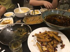 -梧桐树下(云锦世家店)