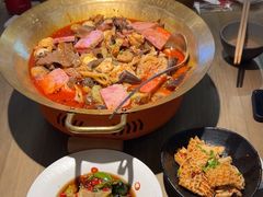 -毛肚向右·川渝毛肚王(经开永旺店)
