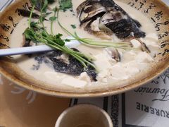 招牌鱼头汤-75幢私房菜馆