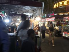 -正宁路小吃夜市