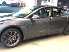 -TESLA 特斯拉(上海太古汇体验店)