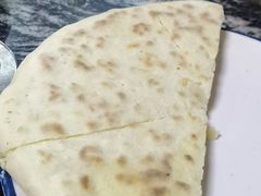 青稞饼-乳仔牛牦牛汤锅 烤羊排(松潘古城店)