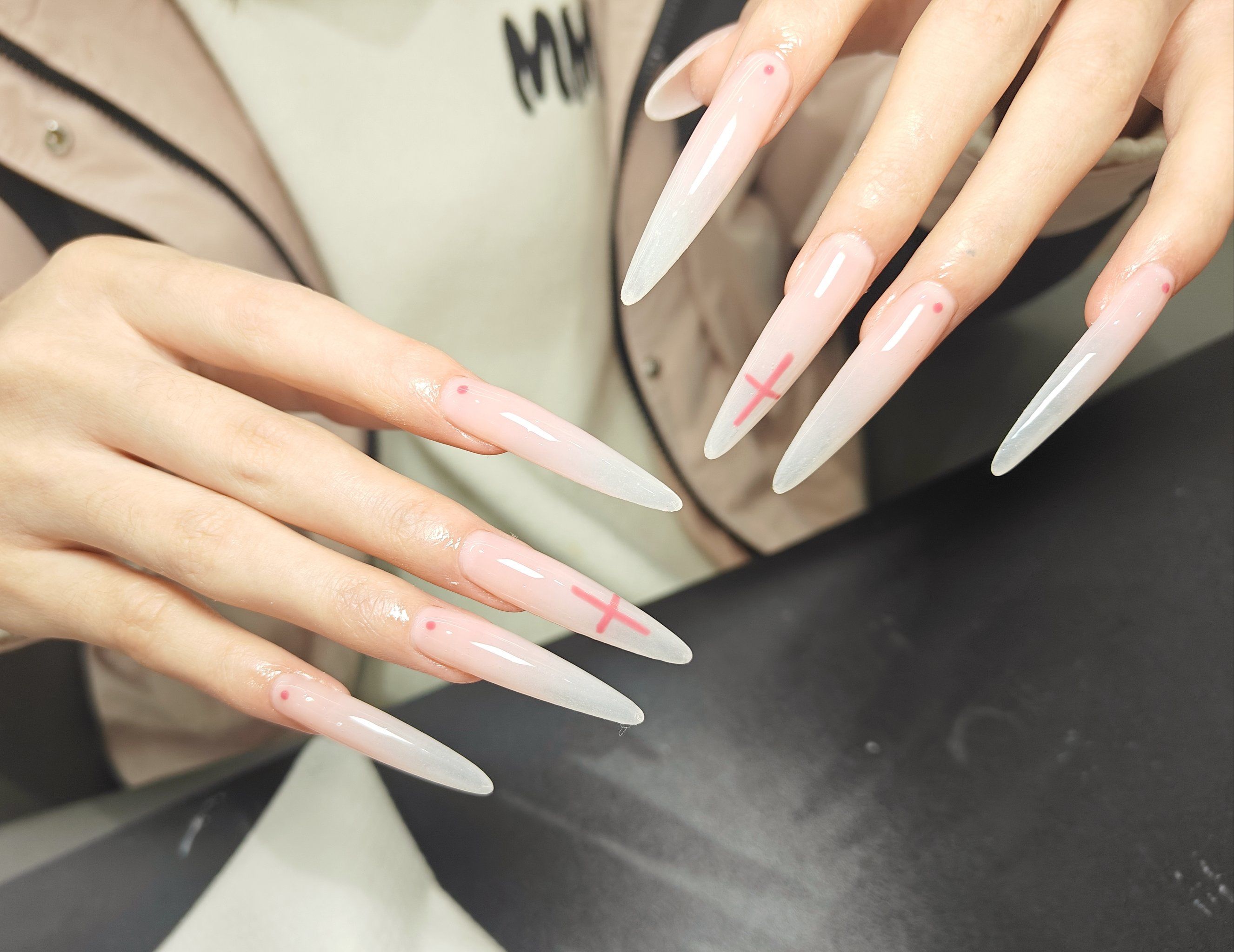 客妹小姐姐的超长款指甲