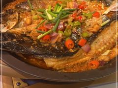 -鸣记脆皮烤鱼·海鲜烤鱼(三八广场店)