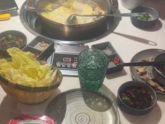 -喃喃椰·糟粕醋·椰子鸡火锅(七堡花园店)