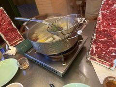 -潮界(LU·ONE凯德晶萃广场店)