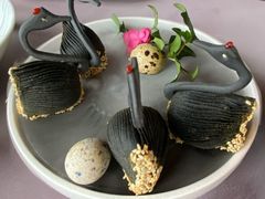 一品黑天鹅酥-三利音·东方司宴(外滩店)
