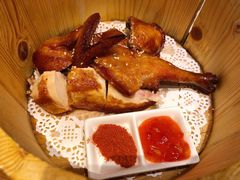 胡桃里烤鸡-临界音乐酒馆·小龙虾·江湖菜(华熙LIVE·鱼洞店)
