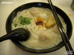 鱼皮饺换了2个鱼蛋-源记烧味粉面茶餐厅(堪富利士道店)