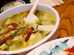 -渝是乎酸菜鱼·川渝小炒(新世界百货望京店)
