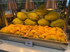 -川骄海鲜自助(王府井奥莱UP TOWN店原世界之花店)