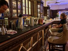 -LONG BAR 廊吧(外滩华尔道夫酒店)