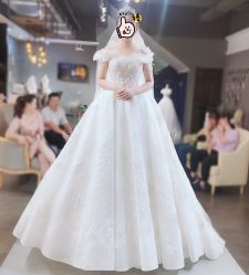 -艾米丽婚纱礼服