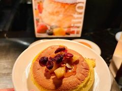 -广州万富希尔顿酒店·感趣自助餐厅·金秋蟹宴生蚝海鲜刺身