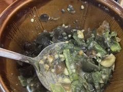 -湖南人家湘菜馆(镇江路店)