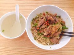 -阿阳牛腩腌面店