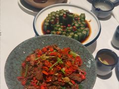 -八府香鸭·啫啫煲(华山路店)