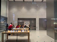 -Apple零售店(华贸购物中心店)