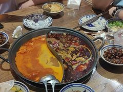 -旧街市鲜货老火锅(大光路店)