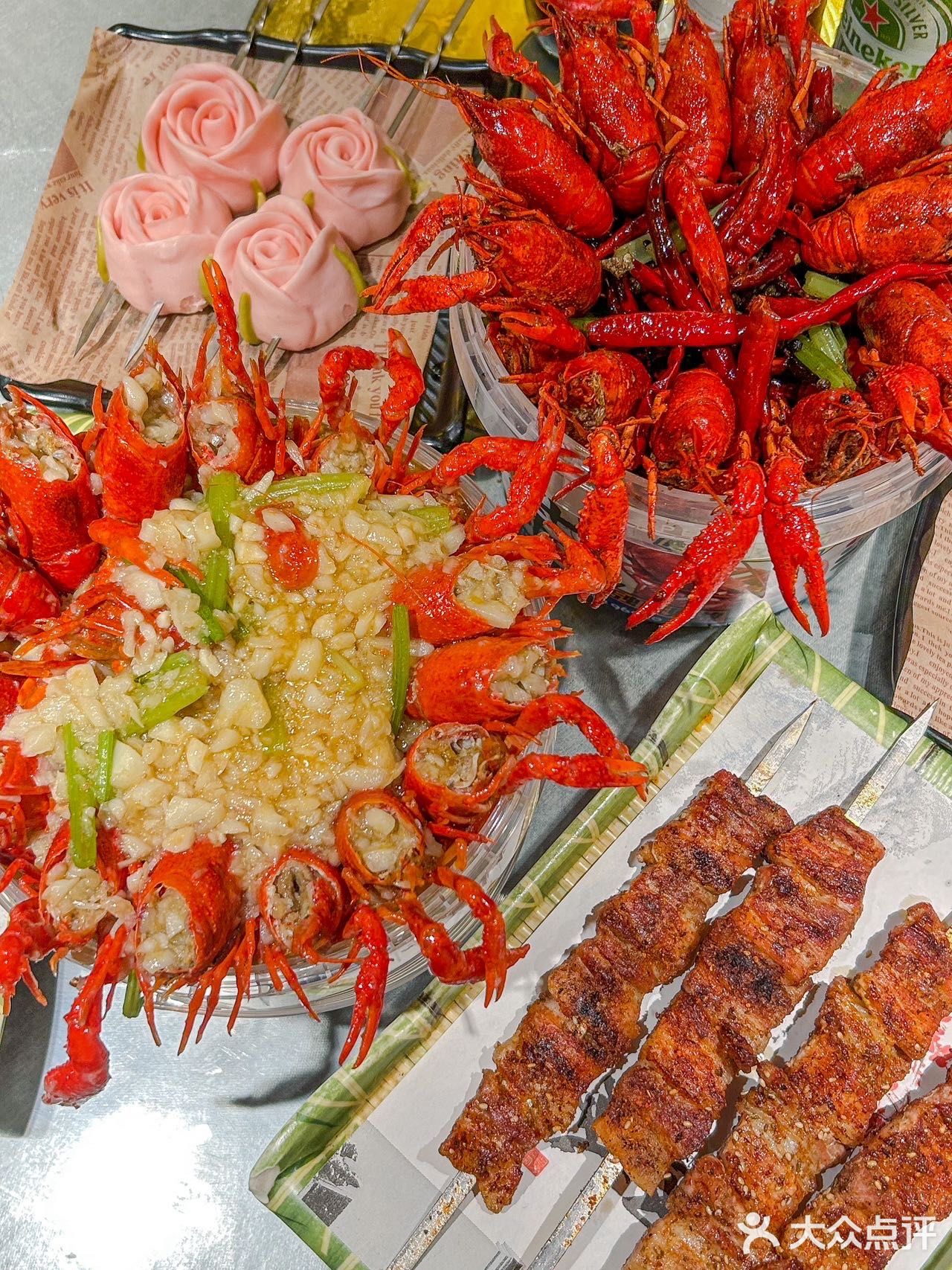 龙年第一顿烧烤龙虾吃到停不下来！！