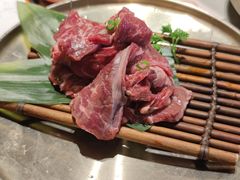 -草家酱蟹炭火烤肉店(珲春南路一店)