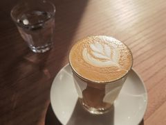 拿铁-VOYAGE COFFEE 咖啡烘焙工坊店(798艺术区店)